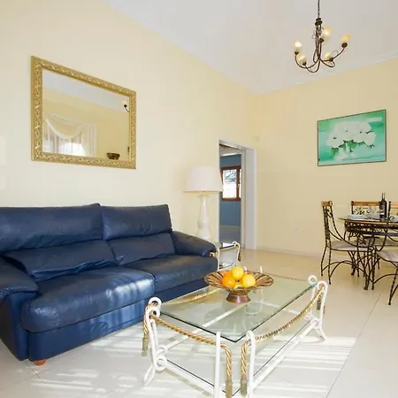 Puerto Del Carmen Sleeps 7 With Pool And Wifi Puerto del Carmen (Lanzarote)